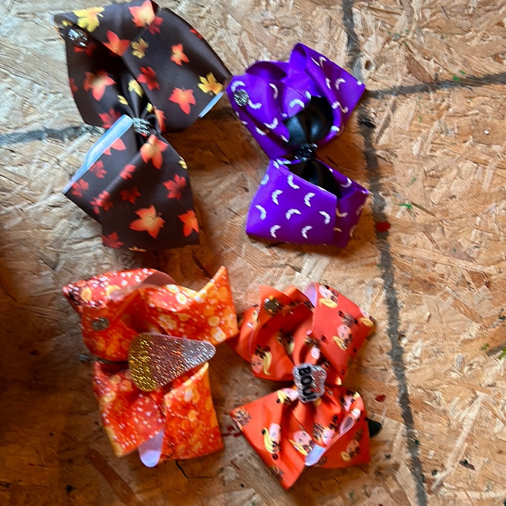 Jojo bows